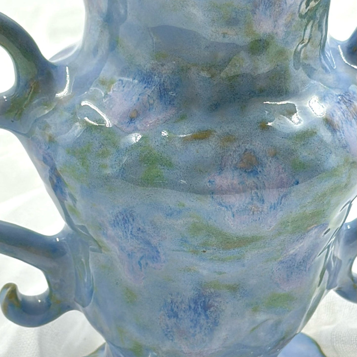 Venus Vase — Azure Veil